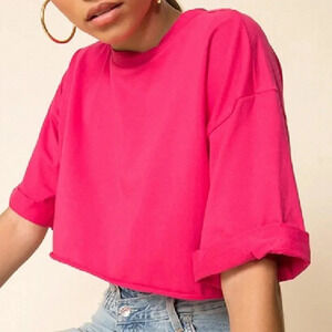Superdown Candice Crop Top in Hot Pink Raw Hem Cropped Size Medium